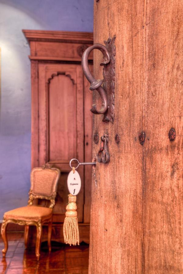 Meson Sacristia De La Compañia Boutique 5*